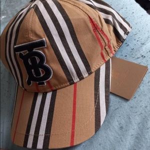 Burberry hat original pattern